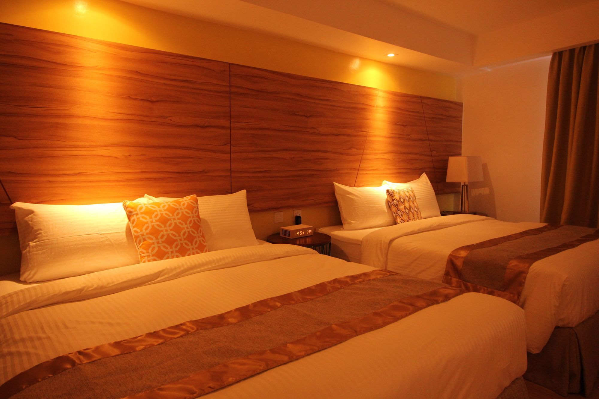Ferra Hotel And Garden Suites Balabag  Екстер'єр фото